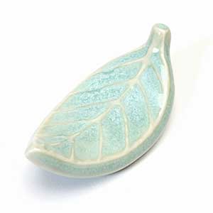 Leaf Chopstick Rest Green